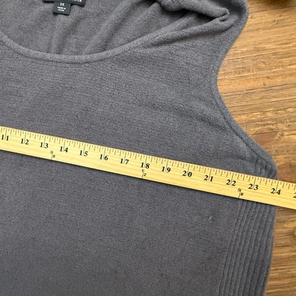 Barefoot Dreams CozyChic Ultra Lite Ribbed Maxi Navy
Dress Plus size 2X - Picture 7 of 7